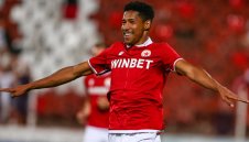 Спасителен пояс! Бразилци се молят ЦСКА да ги измъкне от блатото