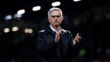 Специалния ще остане в Юнайтед поне до края на сезона