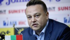 Градев представи програмата си за развитие на българския футбол