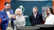 Буфон се произнесе за българския футбол и разказа култови случки със Стоичков и Божинов
