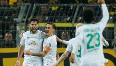 Легенда на Байерн иска да срути сезона на баварците за 4 дни