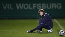 Във Волфсбург вдигнаха ръце от скандалния Бендтнер