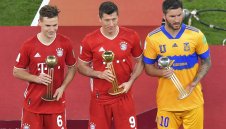 Левандовски щастлив, но и тъжен след "6 от 6" за Байерн