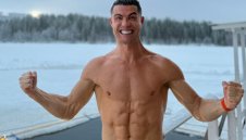 Роналдо се разголи в ледена Финландия + СНИМКА
