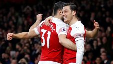 Повдигнаха обвинения срещу нападателите на Йозил и Колашинац + ВИДЕО