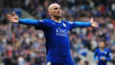 Камбиасо напуска Лестър