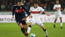 Щутгарт извива ръцете Арсенал за защитник