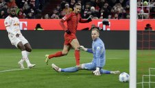 Ще бяга ли от Байерн? Национал каза истината