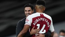 Арсенал е много далеч от нивото на Ливърпул