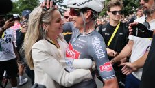 Белгиец триумфира в първия етап на Тур дьо Франс