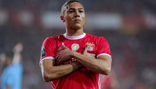 Бенфика потвърди, че праща нападател при Шпорите