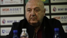 Стефанов към Бербатов: Не уважавам хора, които отказват да играят за България