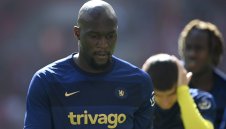 Сделката е факт: Лукаку позира с шал на Интер