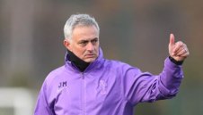 Специалния тропна по масата: Хари Кейн не се продава! Остава твърдо в Тотнъм