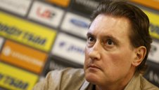 Футболен бос скочи на Домусчиев