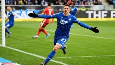 Крамарич унищожи Дортмунд с 4 гола в мач без значение, Вердер се докопа до плейаут