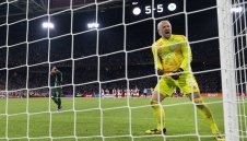 Аякс и Панатинайкос сътвориха историческа драма с дузпи