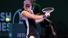 Саманта Стоусър даде само гейм на китайката Ли