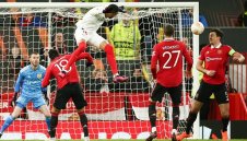 Брутално! Заплашват със смърт звезда на Ман Юнайтед