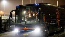 Ван Гаал е готов да води Португалия или Белгия