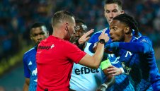 Левски със свиреп залп срещу БФС: Грозна подигравка! Съдиите бутат Лудогорец