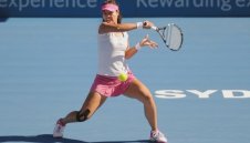 На Ли остави Возняцки на върха поне до края на януари