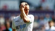 Суонзи отказа £40 млн. от Лестър за Гилфи Сигурдсон