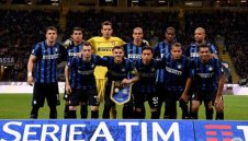 Интер е на крачка от китайските пачки 