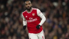 Арсенал изпусна Шефилд Юнайтед, гостите стигнаха до точка с късен гол