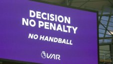 Висшата лига премахва VAR?