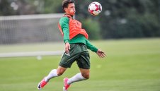 Лудогорец си хареса Александър Тонев