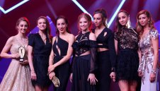 Оперираха "златно" момиче от ансамбъла