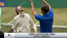 Шампион в Хале! Бублик удари и Медведев + ВИДЕО