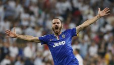 Реал е готов с офертата за Бонучи 