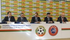 БФС вдига глобите за обиди