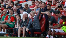 Арсенал смачка Бърнли с 5:0 и изпрати подобаващо Венгер в последния му мач на "Емиратс"