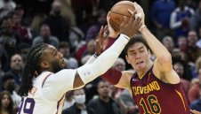 Слънцата от Финикс блестят все по-ярко в НБА