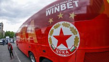 Жестоки критики за ЦСКА: На Стоичков му се плаче, Купър е англосаксонски примат!