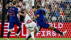 Голямо шоу в Ротердам! Хърватия разплака Лалетата с 4:2 след продължения