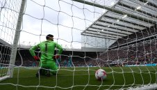 Официално: Световен шампион се спасява при Филип Кръстев