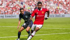 Атлетико нанесе първа загуба на Юнайтед при Тен Хаг