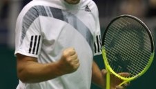 Южни срази Джокович, на финала излиза срещу Сьодерлинг