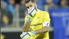 Голям проблем за Левски, не може да изгони Митрев