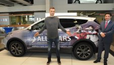 Утре пускат билети на "Васил Левски" за мача на Бербатов и Фиго