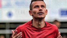 Денис Махмудов все пак ще подпише с Левски