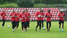 ЦСКА се зъвърна в България, атакува титлата от Пазарджик