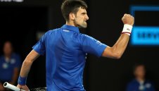 Извънземен Джокович смачка Надал с лекота и грабна трофея от Откритото първенство на Австралия + ГАЛЕРИЯ