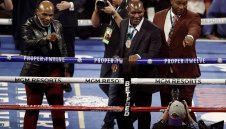 Стана ясно кой ще яде бой от Майк Тайсън