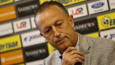 Фурнаджиев: Бербатов няма опит за БФС, но е възможно да управлява