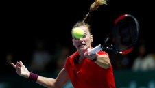 Квитова триумфира с титлата в Маями